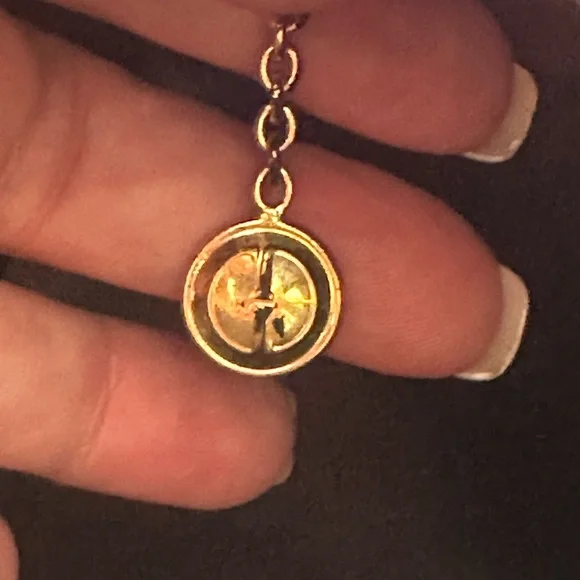 Gucci Black Leather Vintage Shoulder Bag with COA - Picture 15 of 17